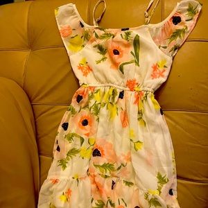 EUC. Girls floral off-the-shoulder dress. Children’s place brand. Size 10-12